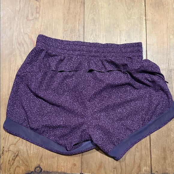 ATHLETA PRINTED MESH RACER RUN SHORTS 4” VIOLET STATIC SZ XS - Picture 10 of 10